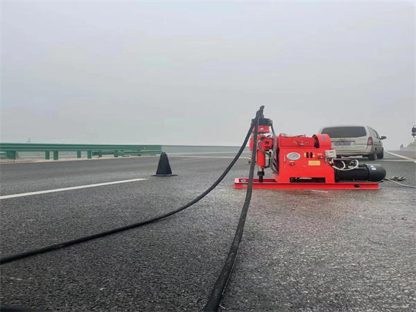 迁安马路路基路面开裂下沉注浆加固灌浆