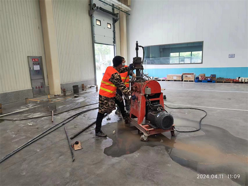 迁安厂房地面下沉塌陷注浆加固施工